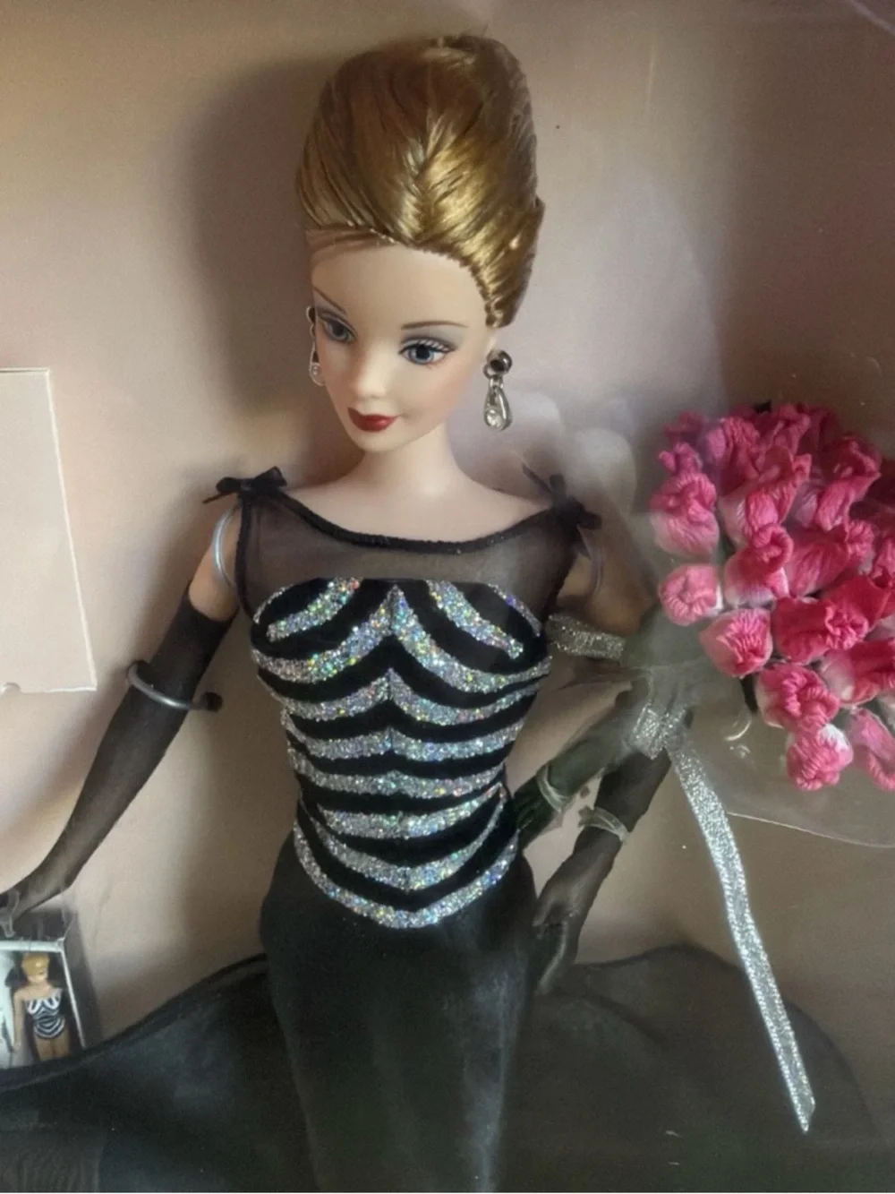 1999 40th Anniversary Barbie Doll Collector Edition Black Dress Roses #21384 NEW